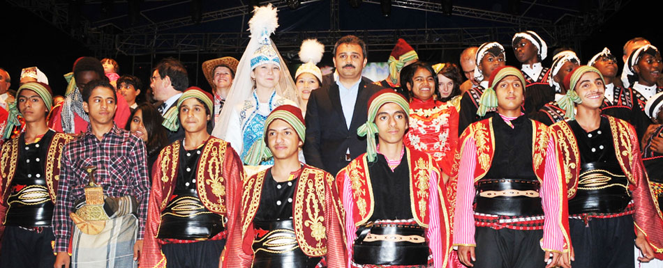 Muzaffer Külcü: Türkçe Olimpiyatları asrın projesidir