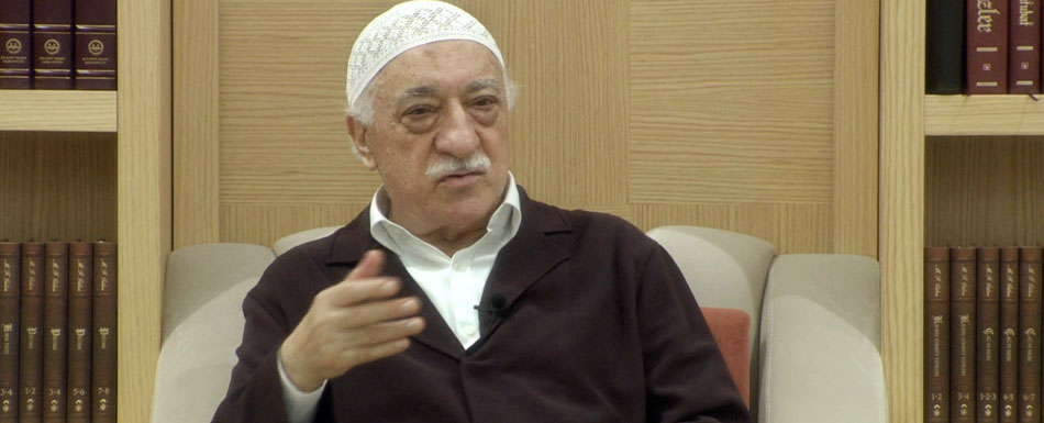 Fethullah Gülen: Kim paralelse, sülükse, haram yemişse Allah belasını versin