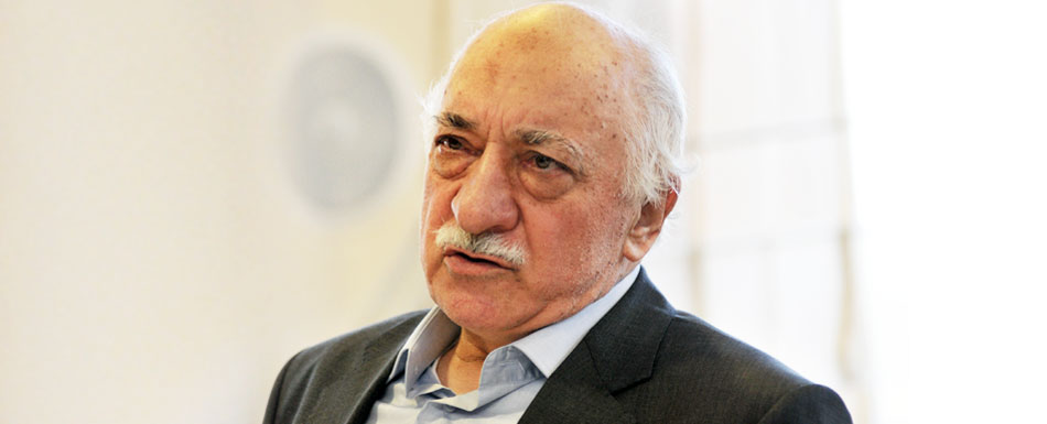 Gülen waarschuwt voor complotten tegen de Hizmetbeweging