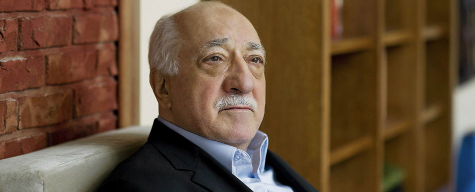 Fethullah Gülen Hocaefendi, darbe girişimini şiddetle kınadı 