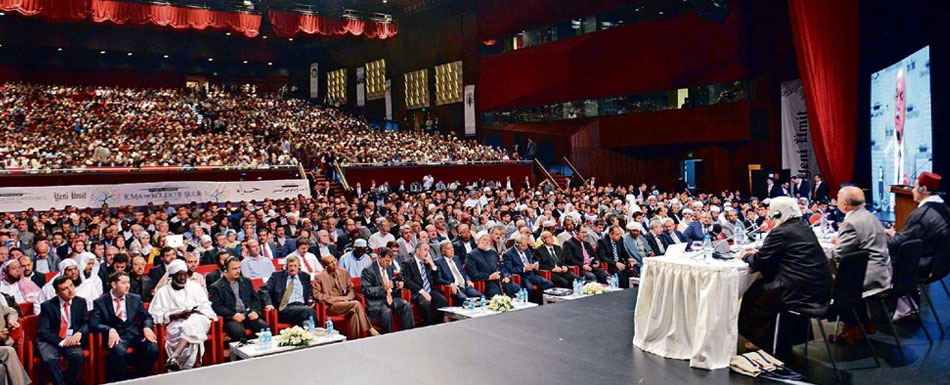 Scholars stress need for dialogue, cooperation to solve global issues