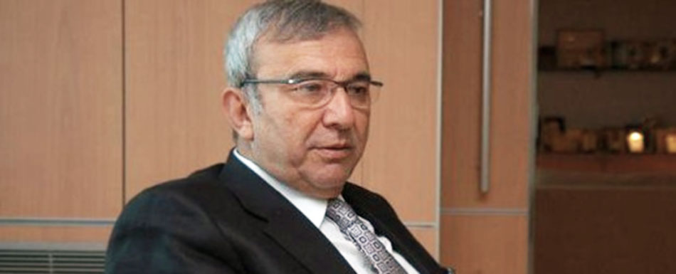 Ayhan Bermek: Hizmet, işadamlarından haraç alıyor diyenler tövbe etsin!