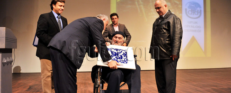 Hekimoğlu İsmail için vefa gecesi düzenlendi