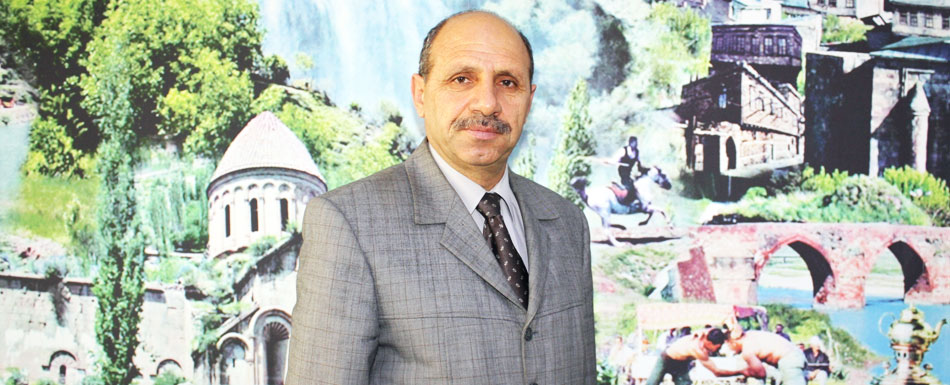 Fethullah Gülen Hocaefendi ve hizmetleriyle gurur duyuyoruz