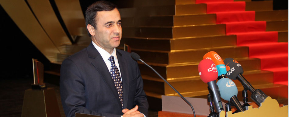 Yolsuzluk sebebiyle dünya bizimle alay ediyor