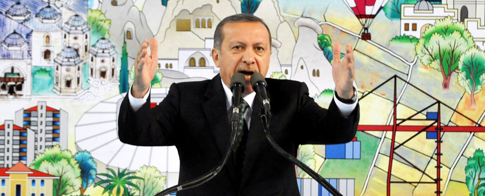 Herkesi tehdit etti: Sessiz kalanlar da bedelini ödeyecek