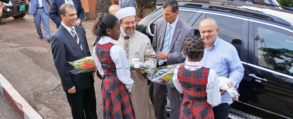 Türk okullarında yetişen öğrenciler insanlığın Afrika'daki günahlarına kefaret olacak