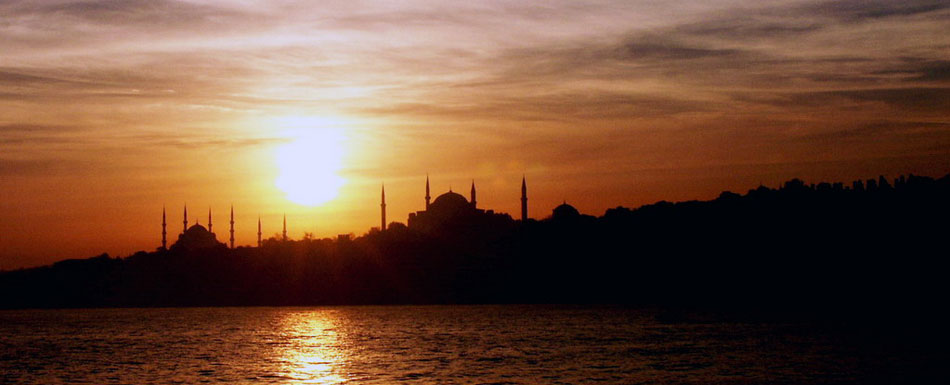 Yaratılmışlarda İlahî sanatkârı görmek 