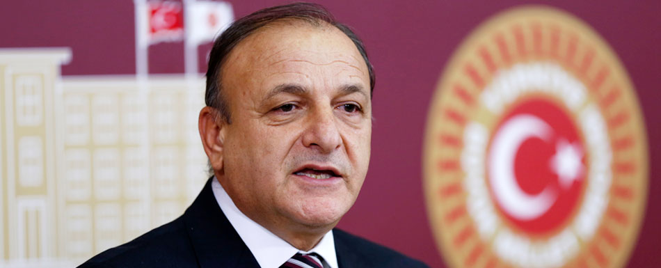 Yolsuzluk çarkını örtmek için alimlere saldırıyorlar